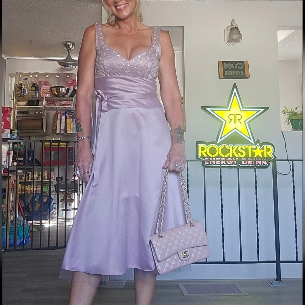 Elegant Lavender Satin Laundry By Shelli Segai Dress